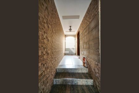 Casa para alugar com 226m², 3 quartos e 2 vagasCorredor lateral