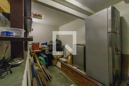 Casa de condomínio à venda com 550m², 4 quartos e 2 vagasPorão