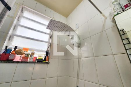 Banheiro de apartamento à venda com 1 quarto, 24m² em Laranjeiras, Rio de Janeiro