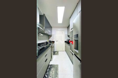 Apartamento à venda com 106m², 3 quartos e 2 vagas Apartamento à venda com 106m², 3 quartos e 2 vagasCozinha