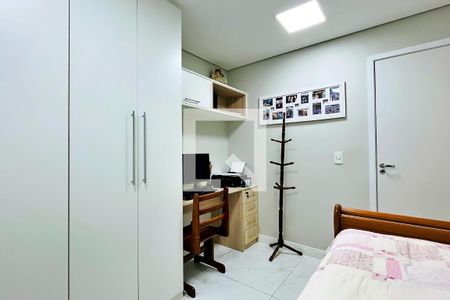 Apartamento à venda com 106m², 3 quartos e 2 vagas Apartamento à venda com 106m², 3 quartos e 2 vagasQuarto 2