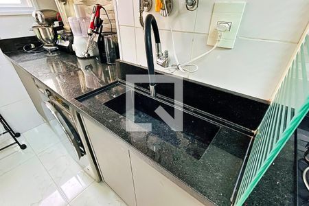 Apartamento à venda com 106m², 3 quartos e 2 vagas Apartamento à venda com 106m², 3 quartos e 2 vagasÁrea de Serviço