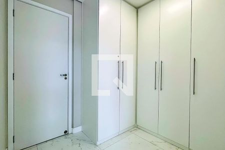 Apartamento à venda com 106m², 3 quartos e 2 vagas Apartamento à venda com 106m², 3 quartos e 2 vagasSuíte