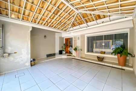 Casa à venda com 240m², 4 quartos e 2 vagasGaragem