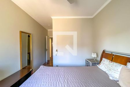 Casa à venda com 240m², 4 quartos e 2 vagasSuíte 1