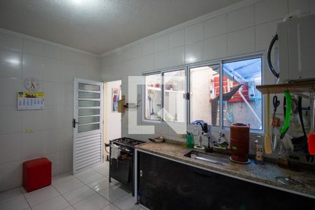 Casa à venda com 84m², 2 quartos e 2 vagasCozinha