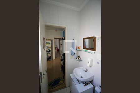 Casa à venda com 84m², 2 quartos e 2 vagasBanheiro