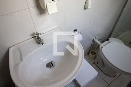 Casa à venda com 84m², 2 quartos e 2 vagasBanheiro