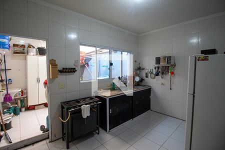 Casa à venda com 84m², 2 quartos e 2 vagasCozinha