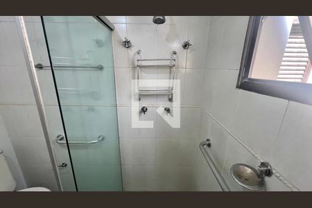 Apartamento à venda com 60m², 2 quartos e 2 vagas Apartamento à venda com 60m², 2 quartos e 2 vagasBanheiro