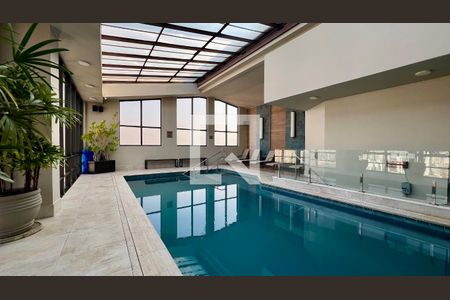 Apartamento à venda com 60m², 2 quartos e 2 vagas Apartamento à venda com 60m², 2 quartos e 2 vagasPiscina