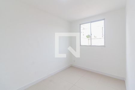 Quarto 2 de apartamento para alugar com 2 quartos, 48m² em Roçado, São José