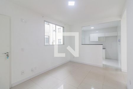 Sala de apartamento para alugar com 2 quartos, 48m² em Roçado, São José