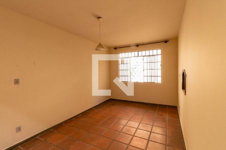 Casa à venda com 225m², 4 quartos e 3 vagasCopa