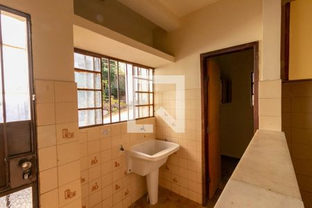 Casa à venda com 225m², 4 quartos e 3 vagasÁrea de Serviço