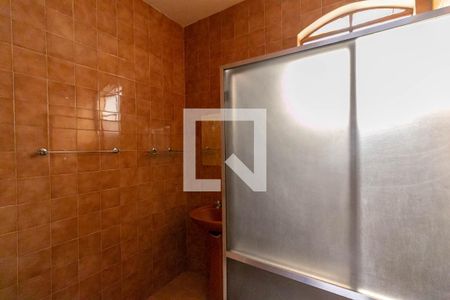 Casa à venda com 225m², 4 quartos e 3 vagasBanheiro 1