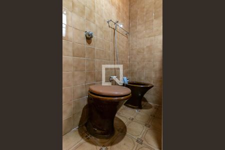 Casa à venda com 225m², 4 quartos e 3 vagasBanheiro 2