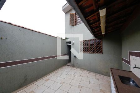 Casa à venda com 150m², 3 quartos e 2 vagasQuintal