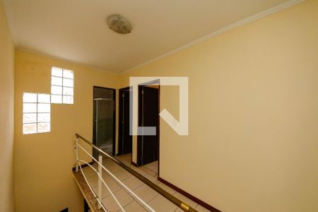 Casa à venda com 150m², 3 quartos e 2 vagasCorredor