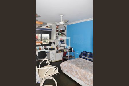 Apartamento à venda com 123m², 3 quartos e 3 vagas Apartamento à venda com 123m², 3 quartos e 3 vagasQuarto 02 com Suíte