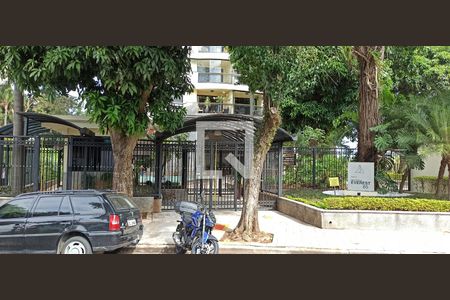 Apartamento à venda com 123m², 3 quartos e 3 vagas Apartamento à venda com 123m², 3 quartos e 3 vagasFachada da portaria