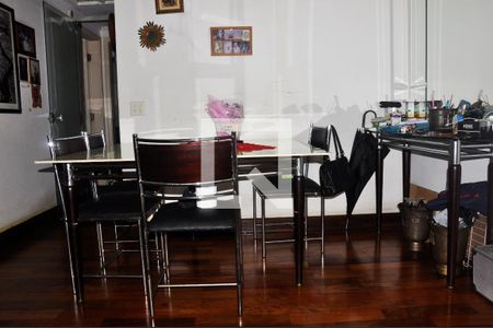 Apartamento à venda com 123m², 3 quartos e 3 vagas Apartamento à venda com 123m², 3 quartos e 3 vagasSala de Jantar