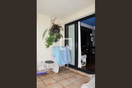 Apartamento à venda com 123m², 3 quartos e 3 vagas Apartamento à venda com 123m², 3 quartos e 3 vagasVaranda da Sala