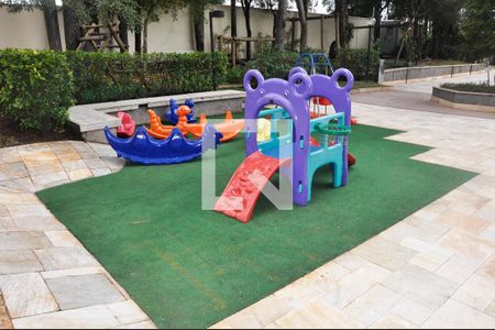 Apartamento à venda com 123m², 3 quartos e 3 vagas Apartamento à venda com 123m², 3 quartos e 3 vagasÁrea comum - Playground