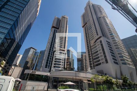 Apartamento à venda com 227m², 4 quartos e 4 vagasFachada