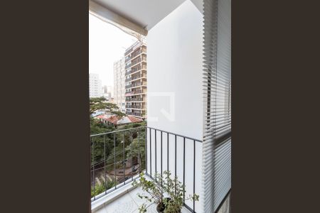 Apartamento à venda com 72m², 2 quartos e 1 vagaVaranda