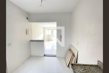 Cozinha / Área de serviço de apartamento à venda com 2 quartos, 58m² em Morro do Confisco, Contagem