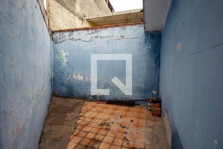 Casa à venda com 70m², 2 quartos e 2 vagasQuintal