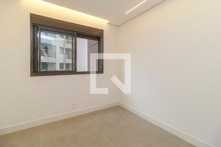 Apartamento à venda com 92m², 2 quartos e 2 vagasSuíte 1