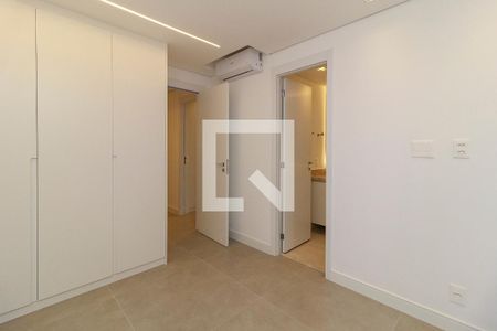 Apartamento à venda com 92m², 2 quartos e 2 vagasSuíte 1