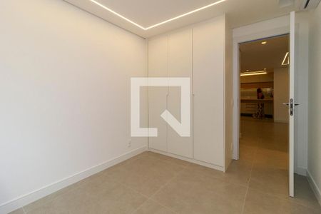 Apartamento à venda com 92m², 2 quartos e 2 vagasSuíte 1