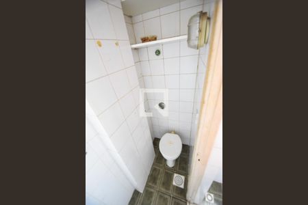 Apartamento para alugar com 64m², 2 quartos e sem vaga Apartamento para alugar com 64m², 2 quartos e sem vagaBanheiro de serviço