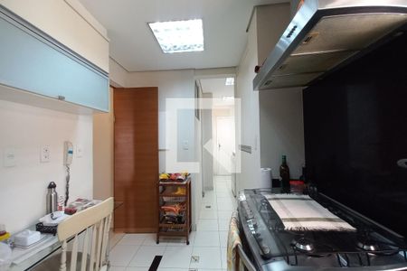 Apartamento à venda com 140m², 3 quartos e 2 vagasCozinha