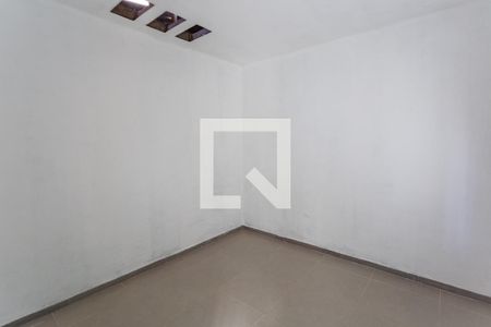 Quarto de casa para alugar com 1 quarto, 26m² em Pompéia, Belo Horizonte