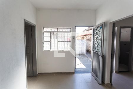Sala  de casa para alugar com 1 quarto, 26m² em Pompéia, Belo Horizonte
