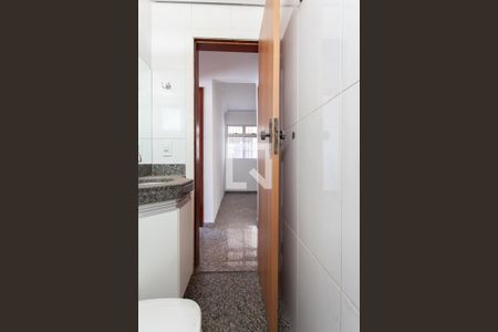 Apartamento à venda com 65m², 3 quartos e 2 vagas Apartamento à venda com 65m², 3 quartos e 2 vagasBanheiro