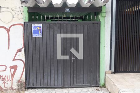 Casa para alugar com 50m², 1 quarto e 1 vaga Casa para alugar com 50m², 1 quarto e 1 vagaFachada
