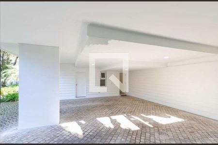 Casa de condomínio à venda com 641m², 4 quartos e 6 vagas