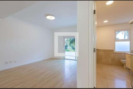 Casa de condomínio à venda com 641m², 4 quartos e 6 vagas