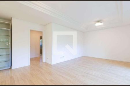 Casa de condomínio à venda com 641m², 4 quartos e 6 vagas