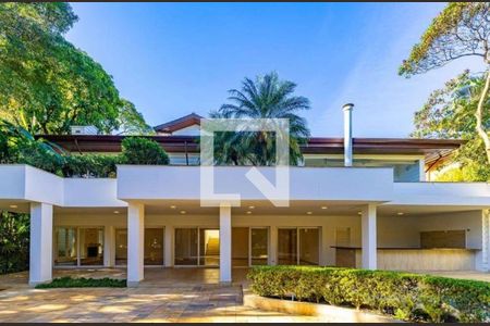 Casa de condomínio à venda com 641m², 4 quartos e 6 vagas