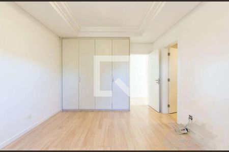 Casa de condomínio à venda com 641m², 4 quartos e 6 vagas