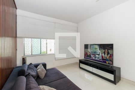 Casa frente - Sala de casa à venda com 5 quartos, 180m² em Olaria, Rio de Janeiro