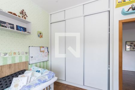 Casa à venda com 180m², 5 quartos e 5 vagas Casa à venda com 180m², 5 quartos e 5 vagasCasa frente - Quarto 2 - Armário