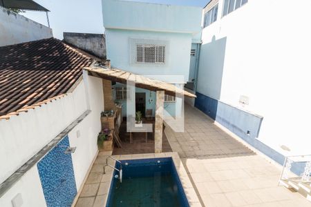 Casa à venda com 180m², 5 quartos e 5 vagas Casa à venda com 180m², 5 quartos e 5 vagasCasa fundos - Vista do Quarto 1