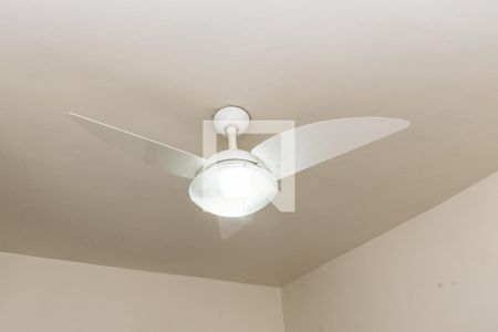 Casa à venda com 180m², 5 quartos e 5 vagas Casa à venda com 180m², 5 quartos e 5 vagasCasa fundos - Quarto 1